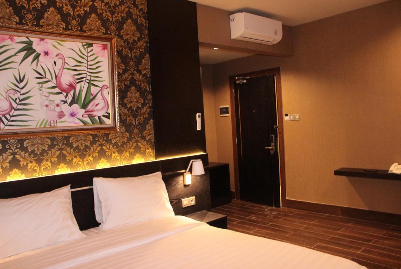 Grand Venetian Hotel Metro ภายนอก รูปภาพ