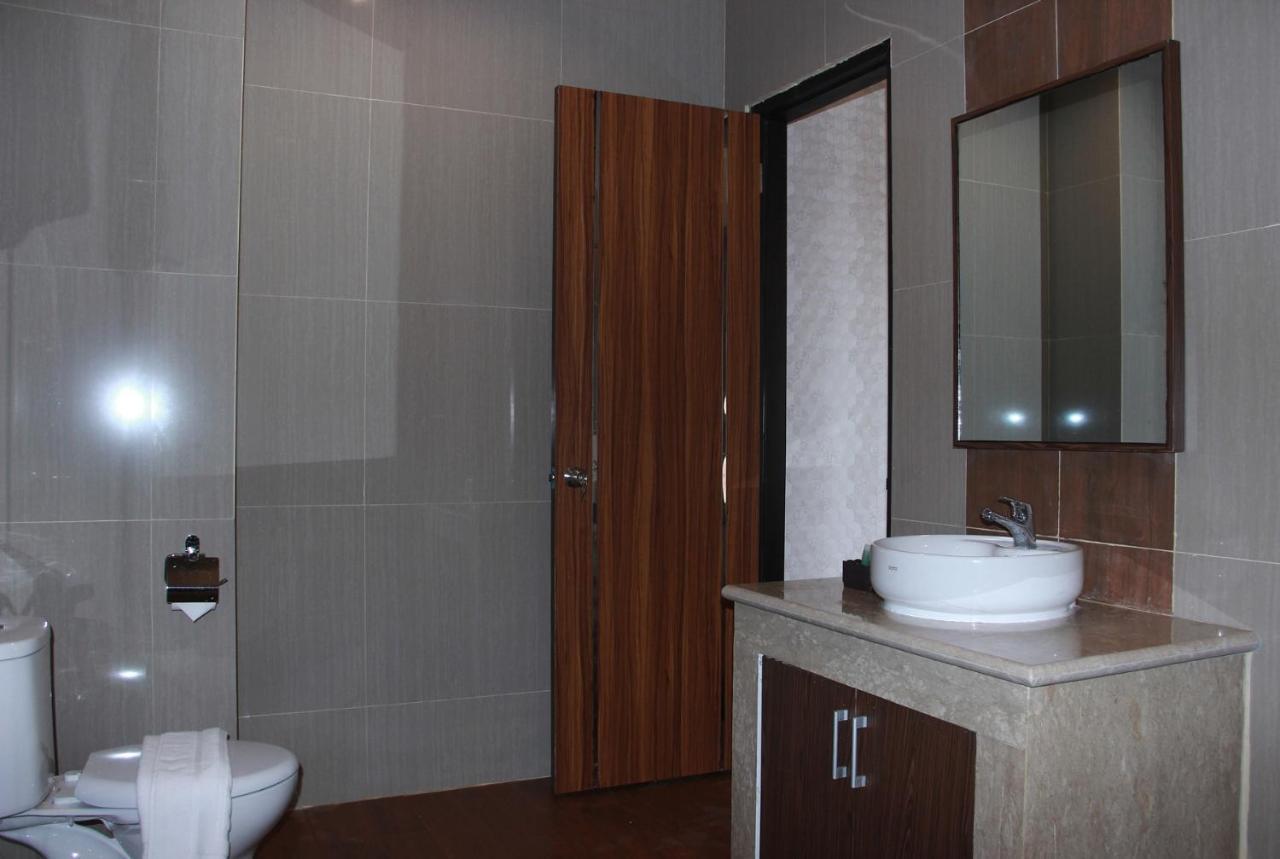 Grand Venetian Hotel Metro ภายนอก รูปภาพ