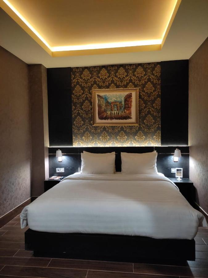 Grand Venetian Hotel Metro ภายนอก รูปภาพ