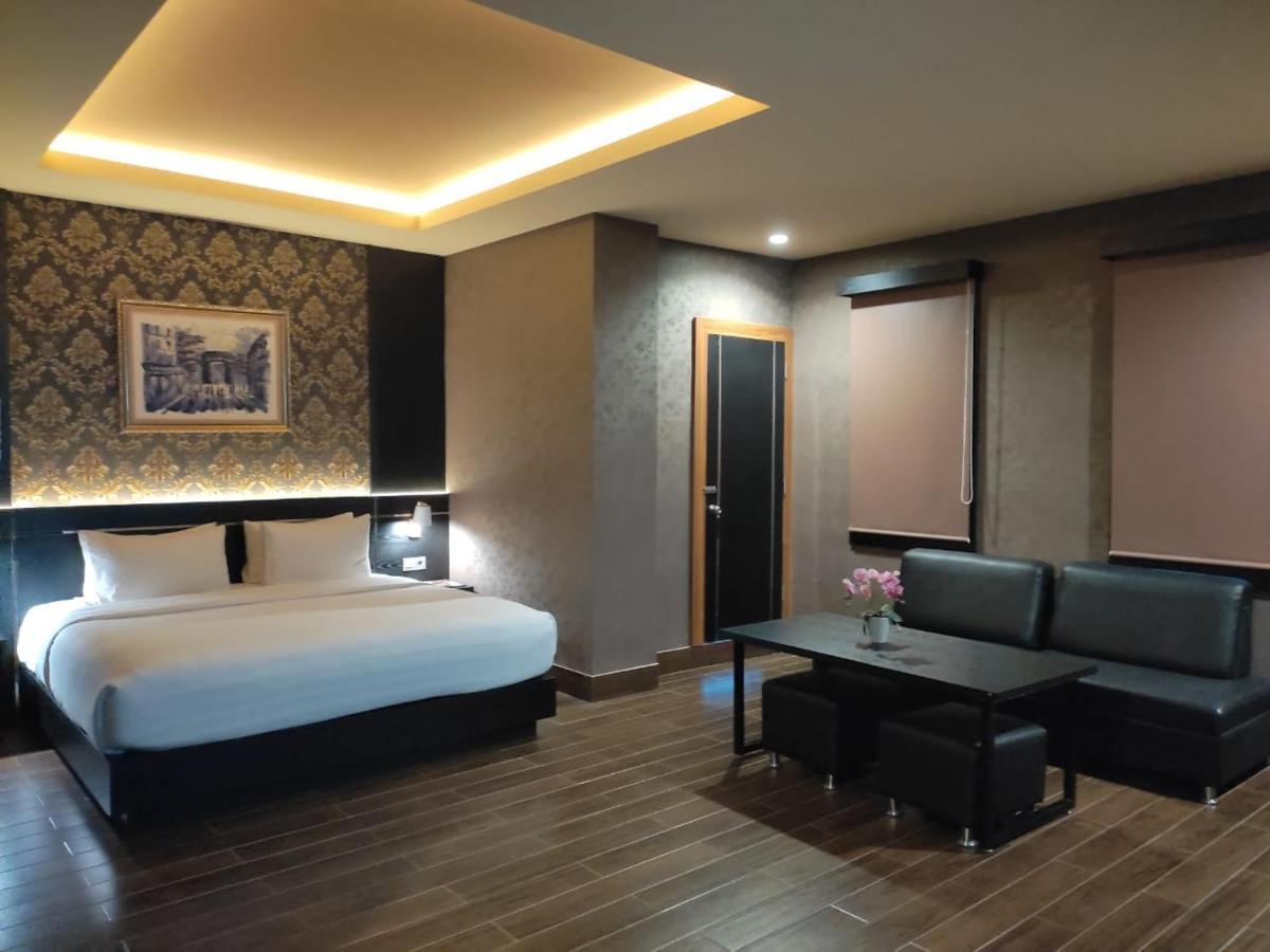 Grand Venetian Hotel Metro ภายนอก รูปภาพ